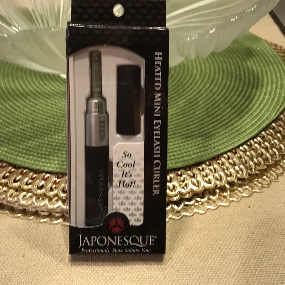 Japonesque Heated Mini Eyelash curler